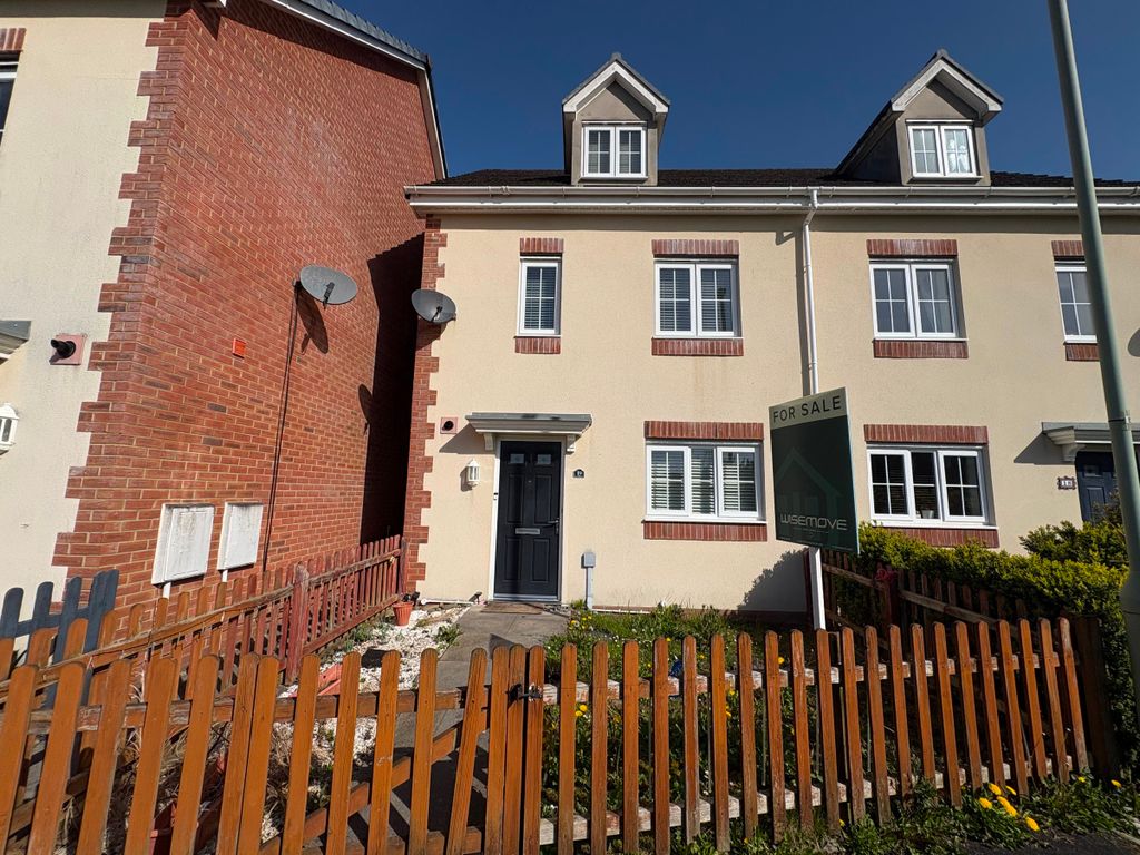 Property photo 2 of 25