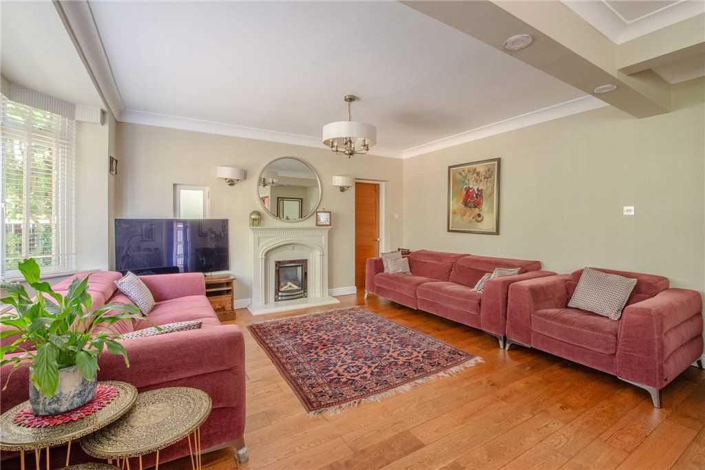 Property photo 3 of 34 Nab Lane