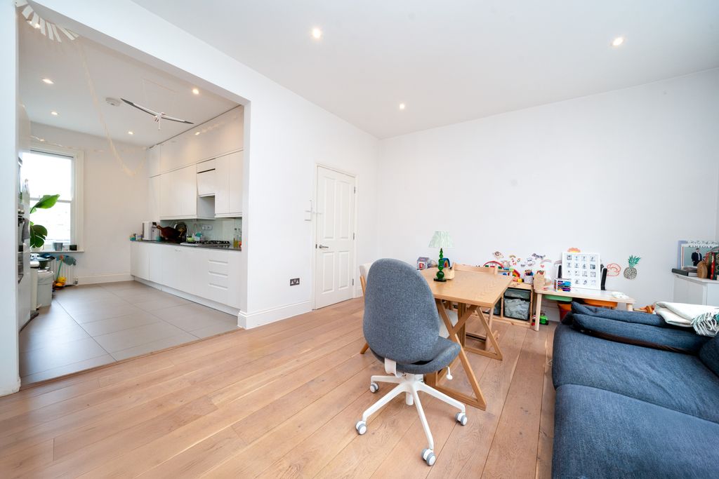 Property photo 3 of 10 Dsc09496