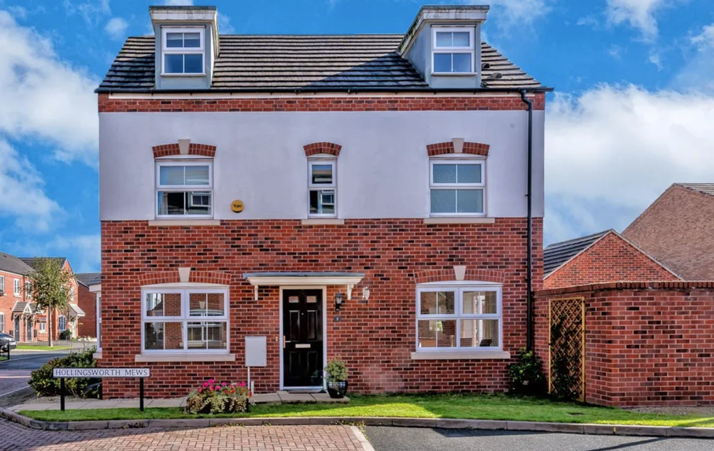 Property photo 1 of 18 Front