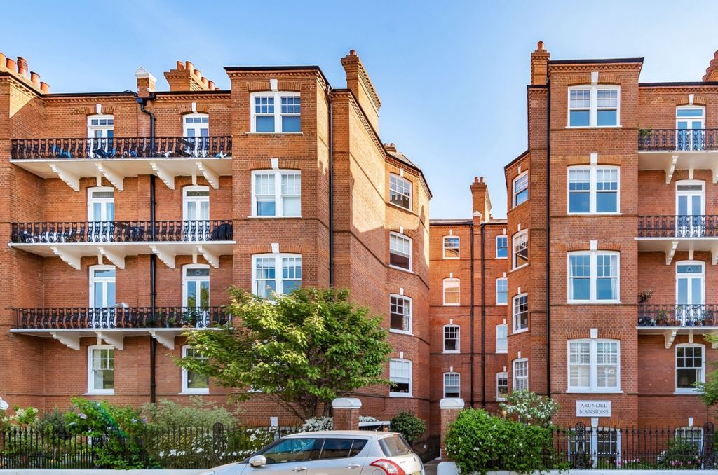 Property photo 1 of 15 839775 (1)