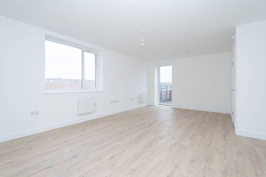 Property photo 3 of 5