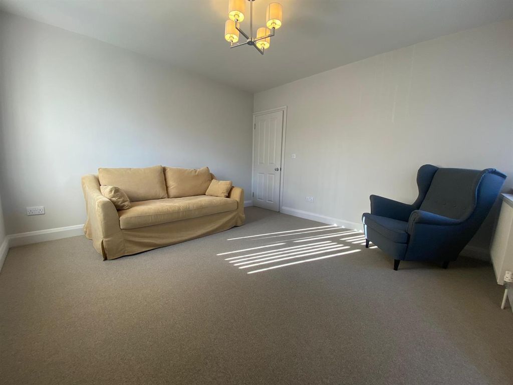 Property photo 3 of 8 Living Room