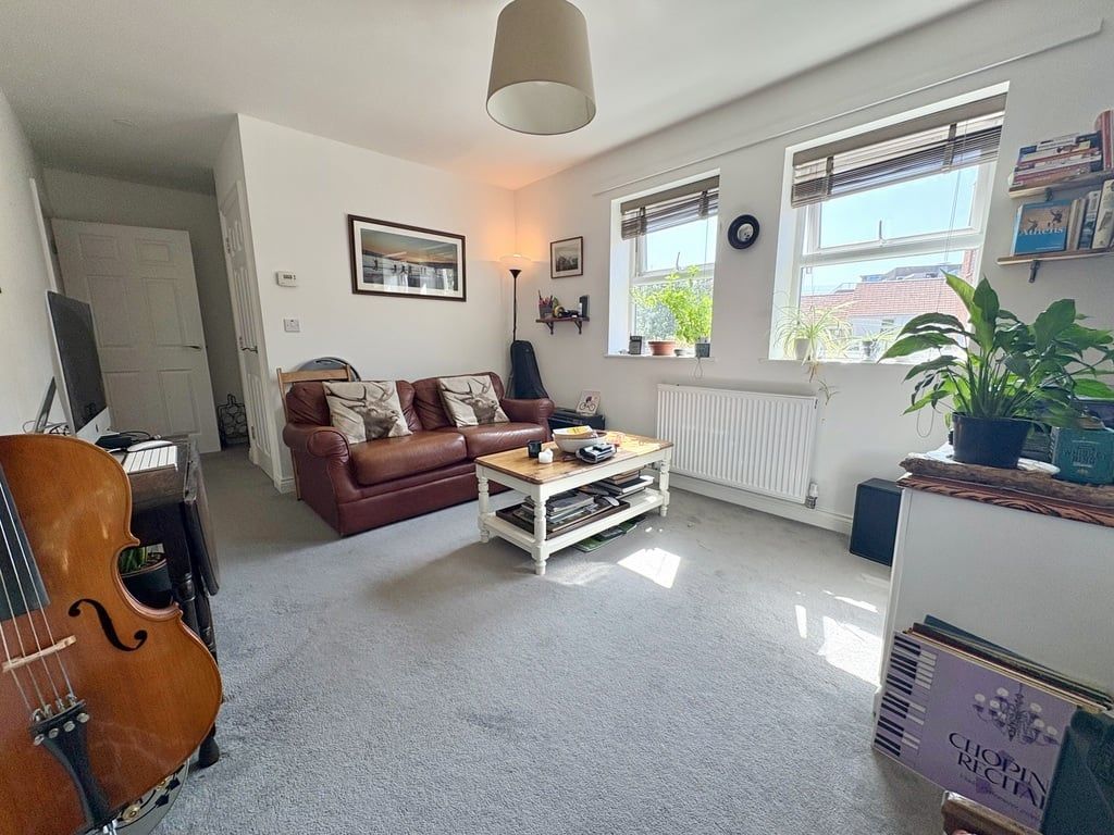 Property photo 3 of 13