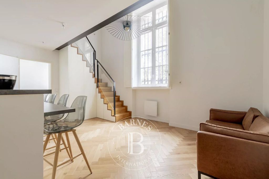 Property photo 1 of 11 Entrance Kitchen Bar Wooden Floor