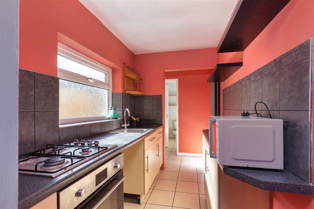 Property photo 3 of 14