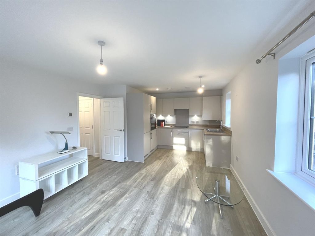 Property photo 3 of 13 Lrg_Img_0002.Jpg