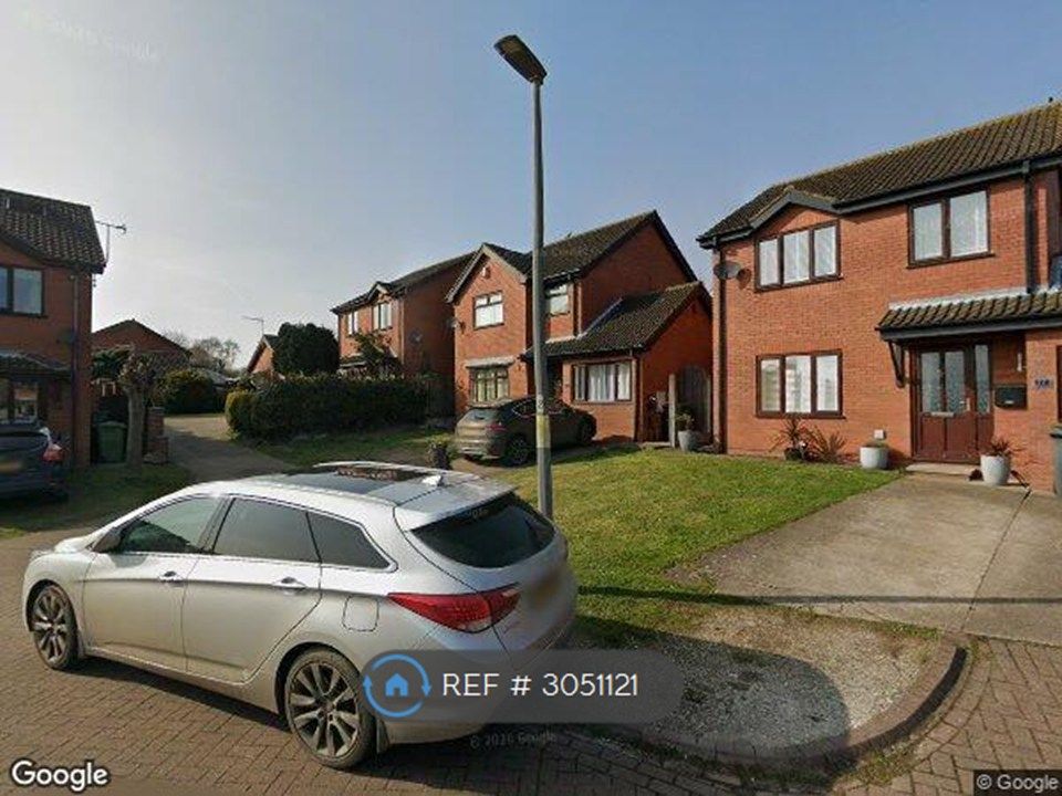 Property photo 2 of 21