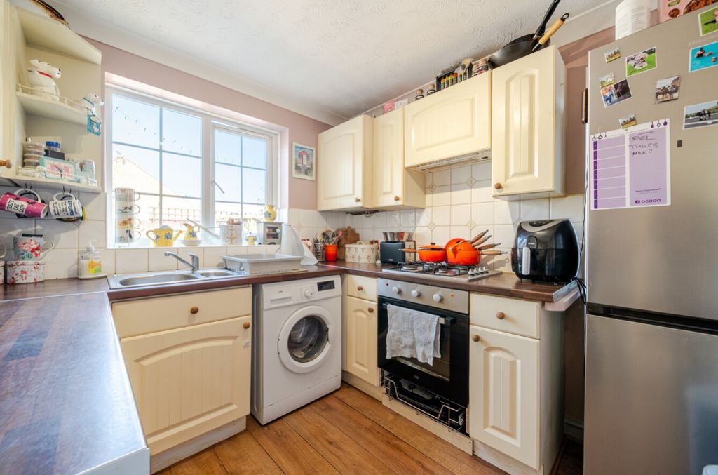 Property photo 3 of 29 1487828-10-6A4cd5759dc33