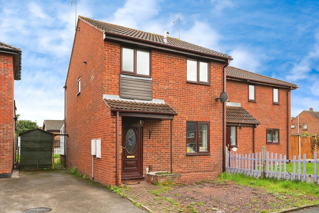 Property photo 1 of 17 Front External