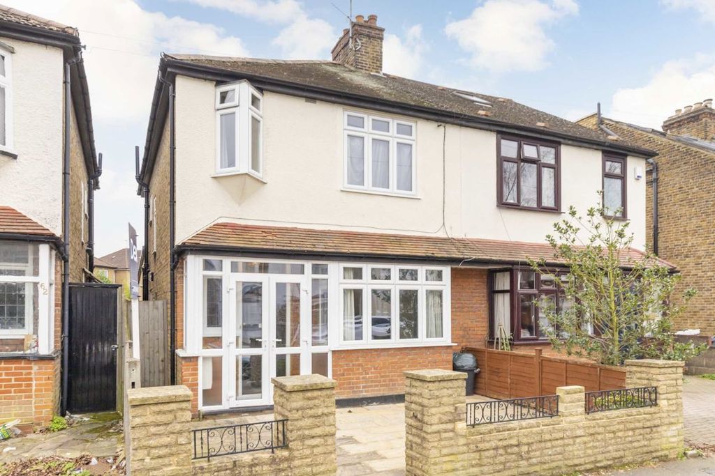Property photo 1 of 8