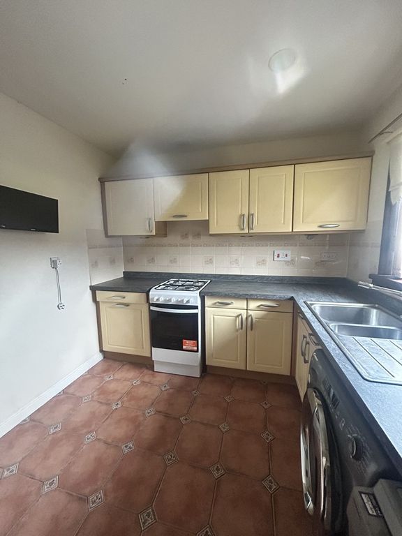 Property photo 3 of 7 101 Fc 3