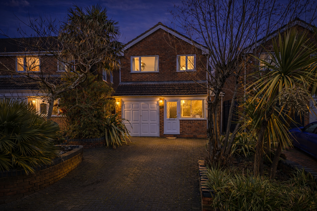 Property photo 2 of 20