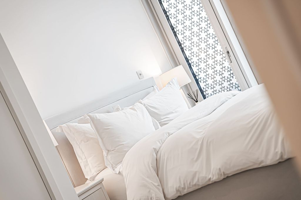 Property photo 2 of 32