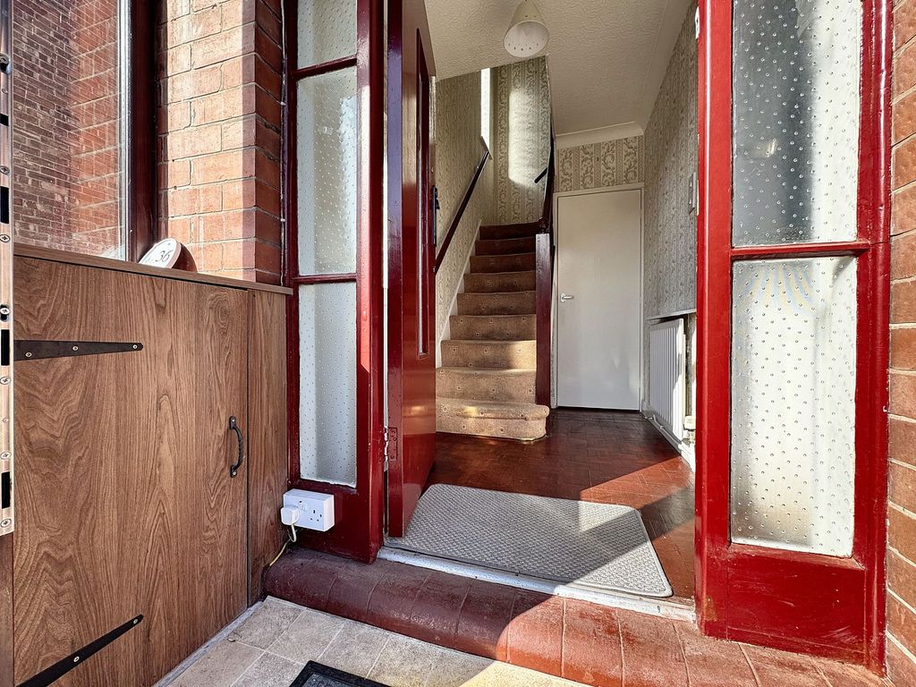 Property photo 2 of 48