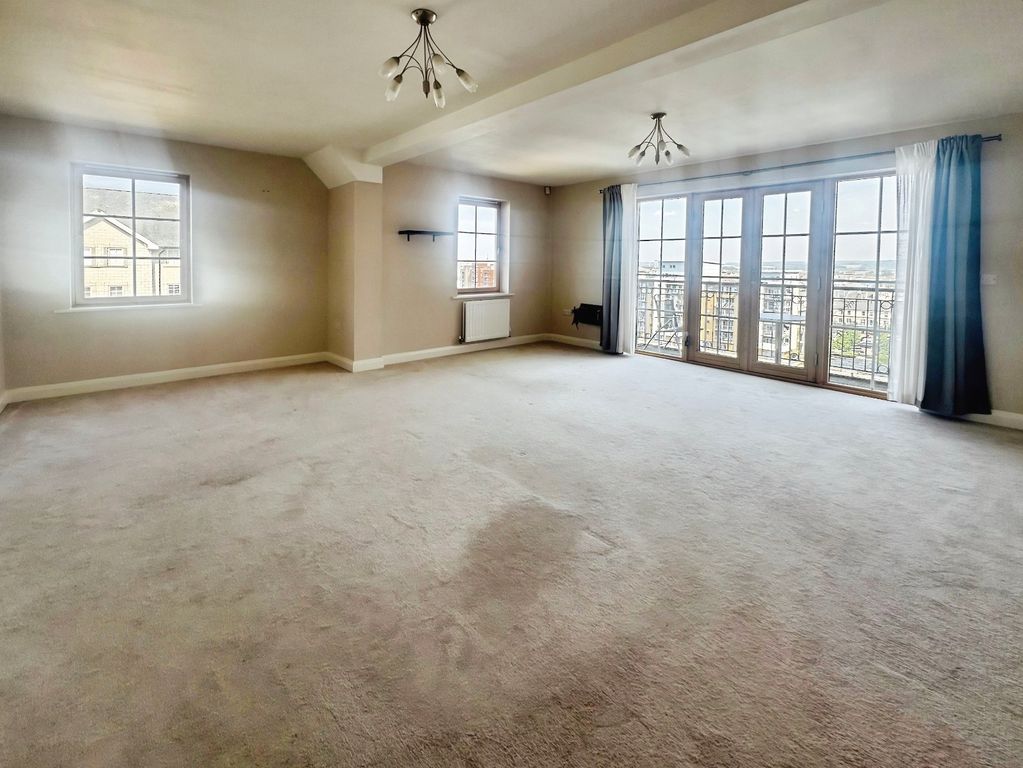 Property photo 3 of 12 Living Room
