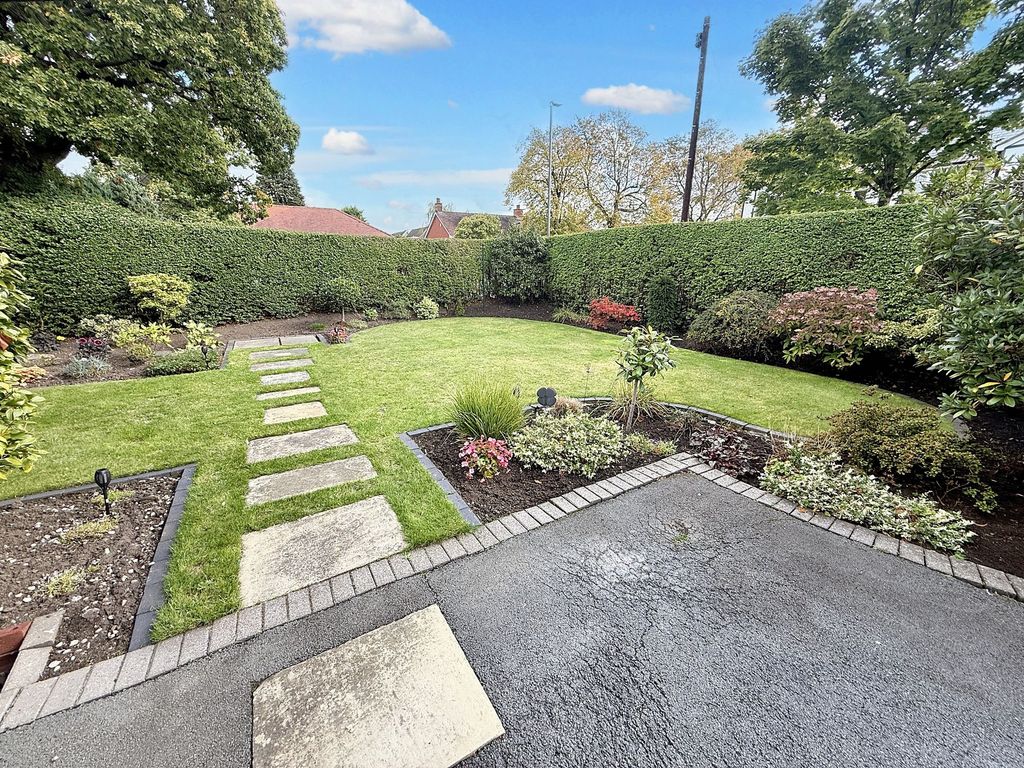 Property photo 2 of 58