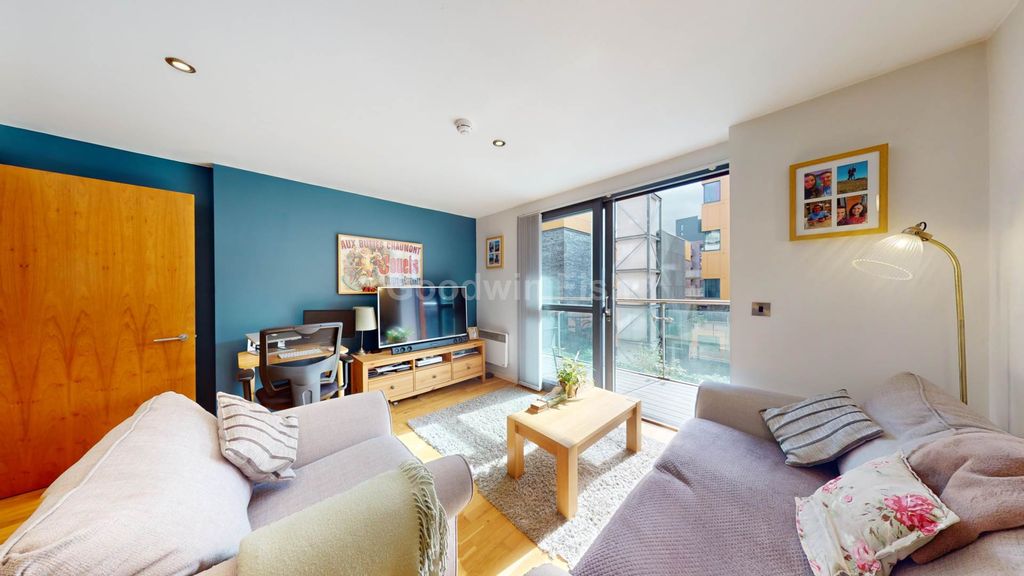 Property photo 1 of 19