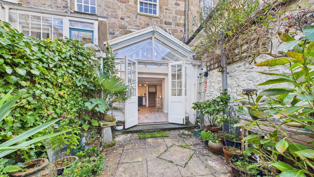 Additional image 15 of 4 bed terraced house for saleChapel Street, Penzance, Cornwall TR18