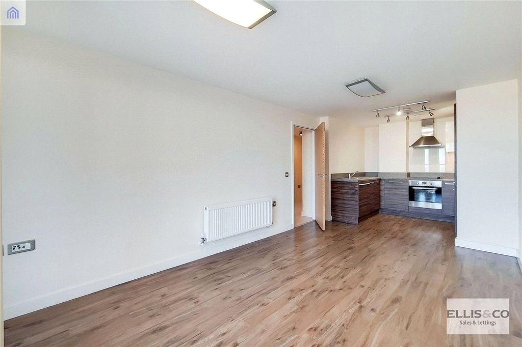Property photo 1 of 16 Picture No. 02
