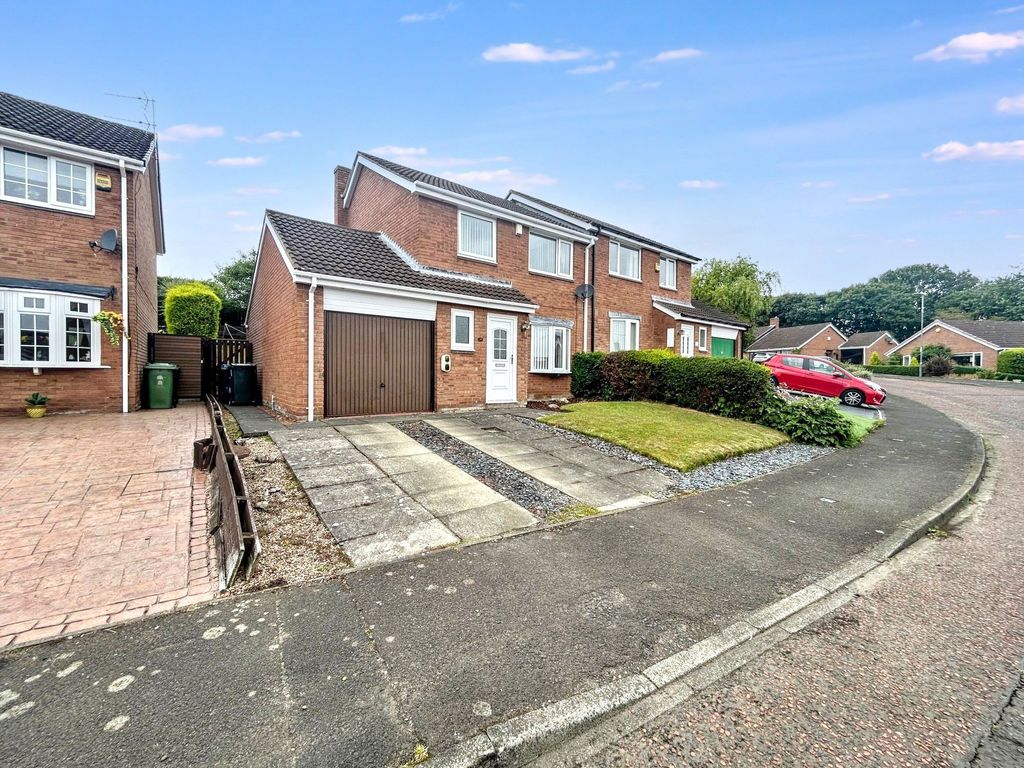 Property photo 2 of 12