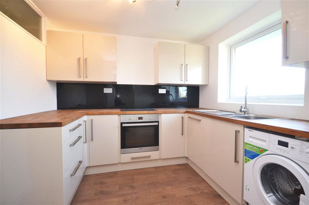 Property photo 2 of 7 Picture No. 01