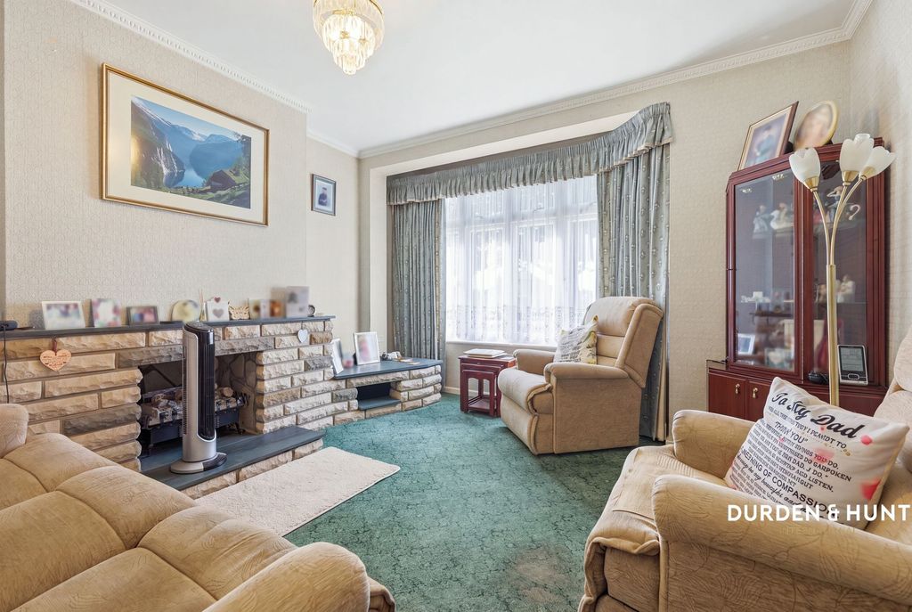 Property photo 2 of 24