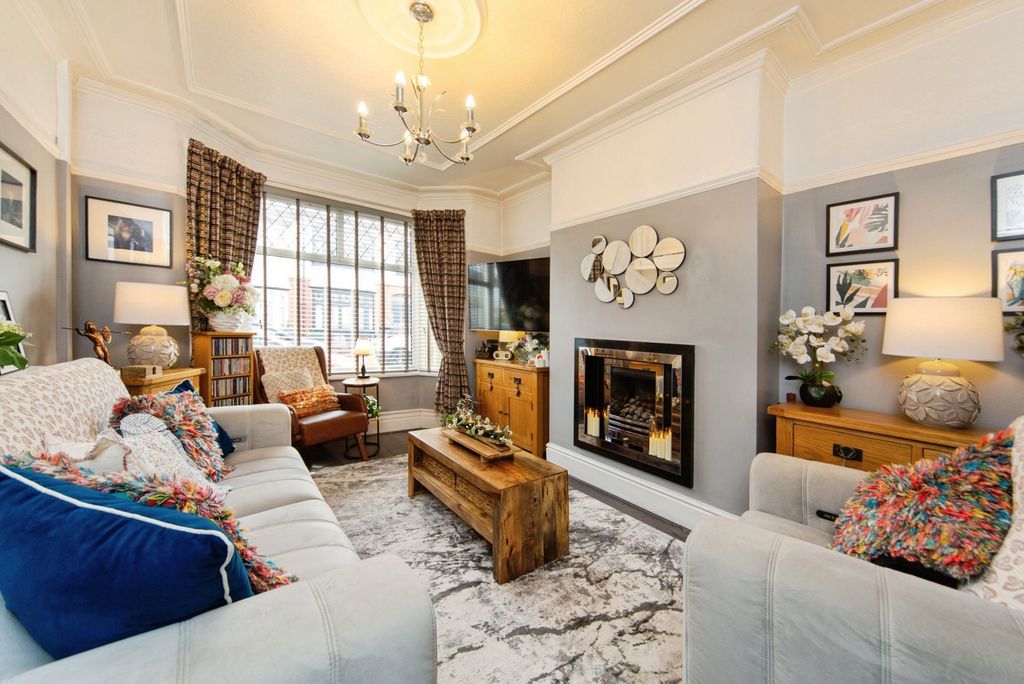 Property photo 2 of 14 Pbox-Img.Jpg