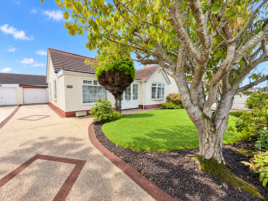 Property photo 1 of 28