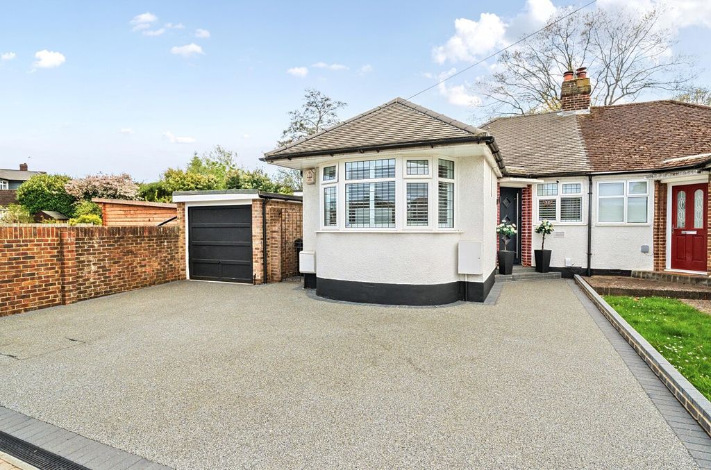 Property photo 1 of 26 1440795-3-69De7Df...