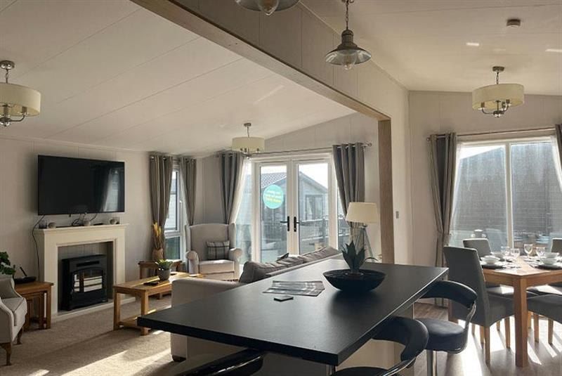 Property photo 2 of 9 A09922 1 20260219 00.Jpeg