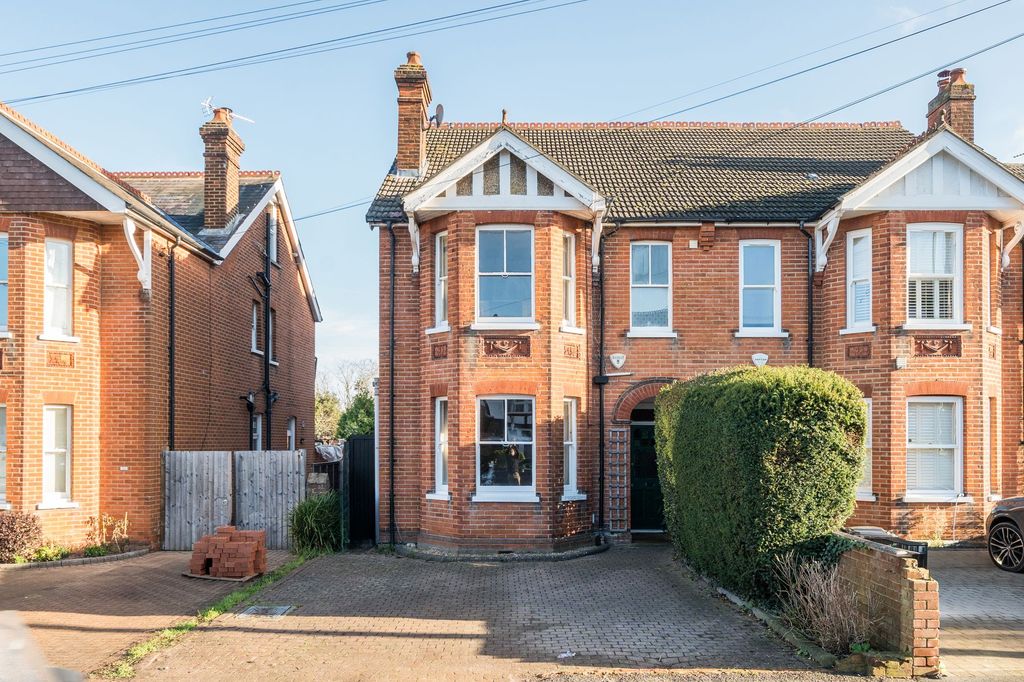 Property photo 1 of 27