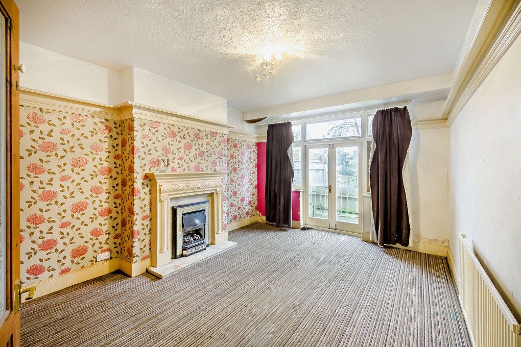 Property photo 3 of 12