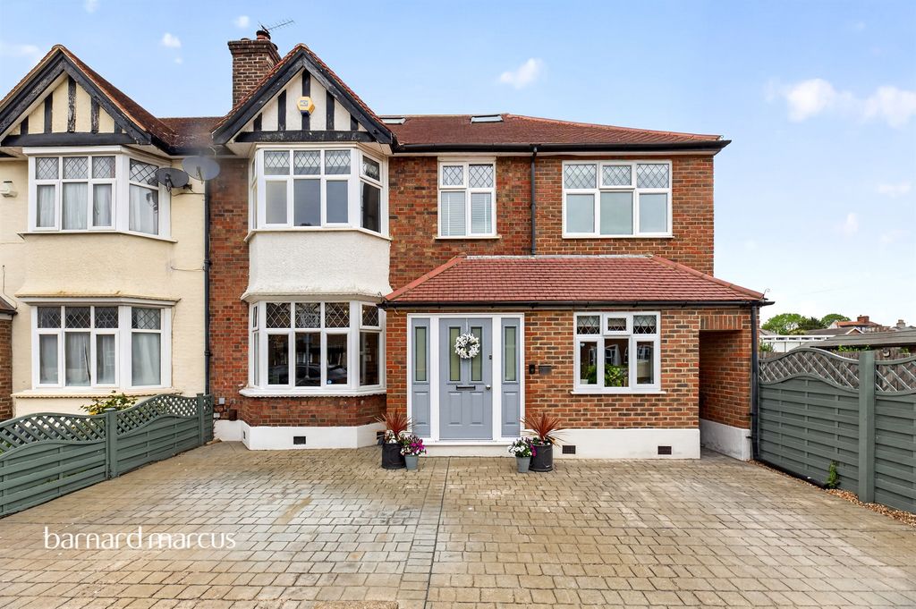Property photo 1 of 15