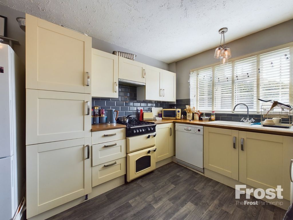 Property photo 3 of 11 Picture No. 16