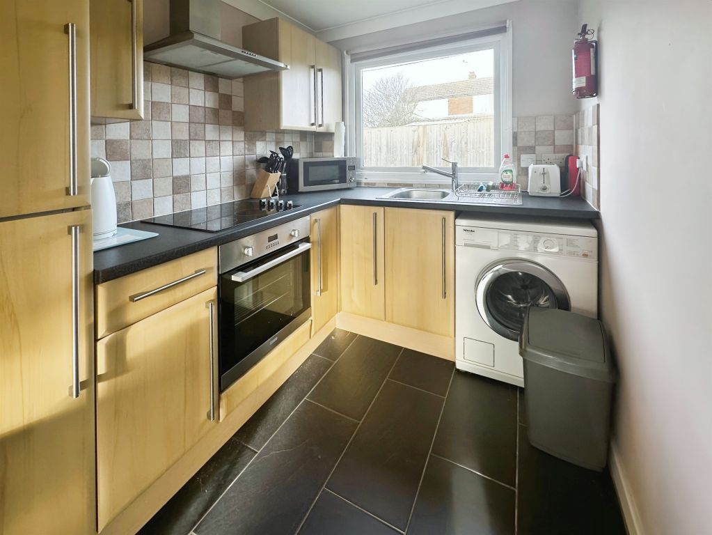 Property photo 2 of 9