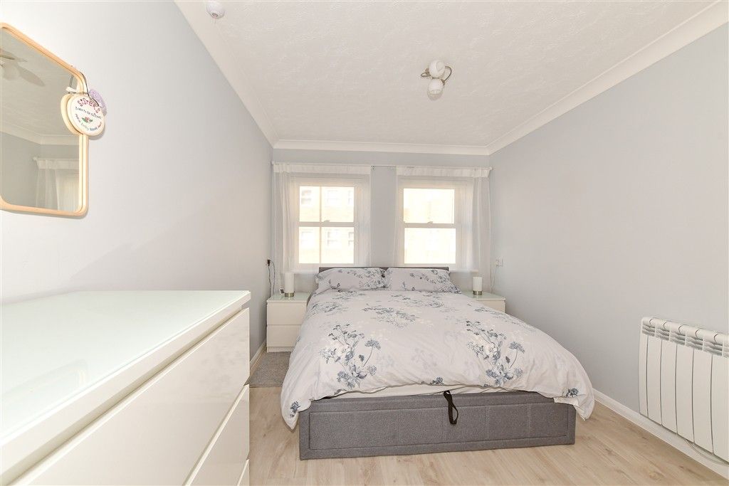 Property photo 1 of 11 Bedroom