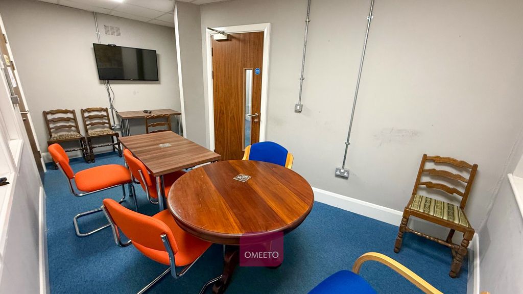 Property photo 1 of 7 Office To Rent