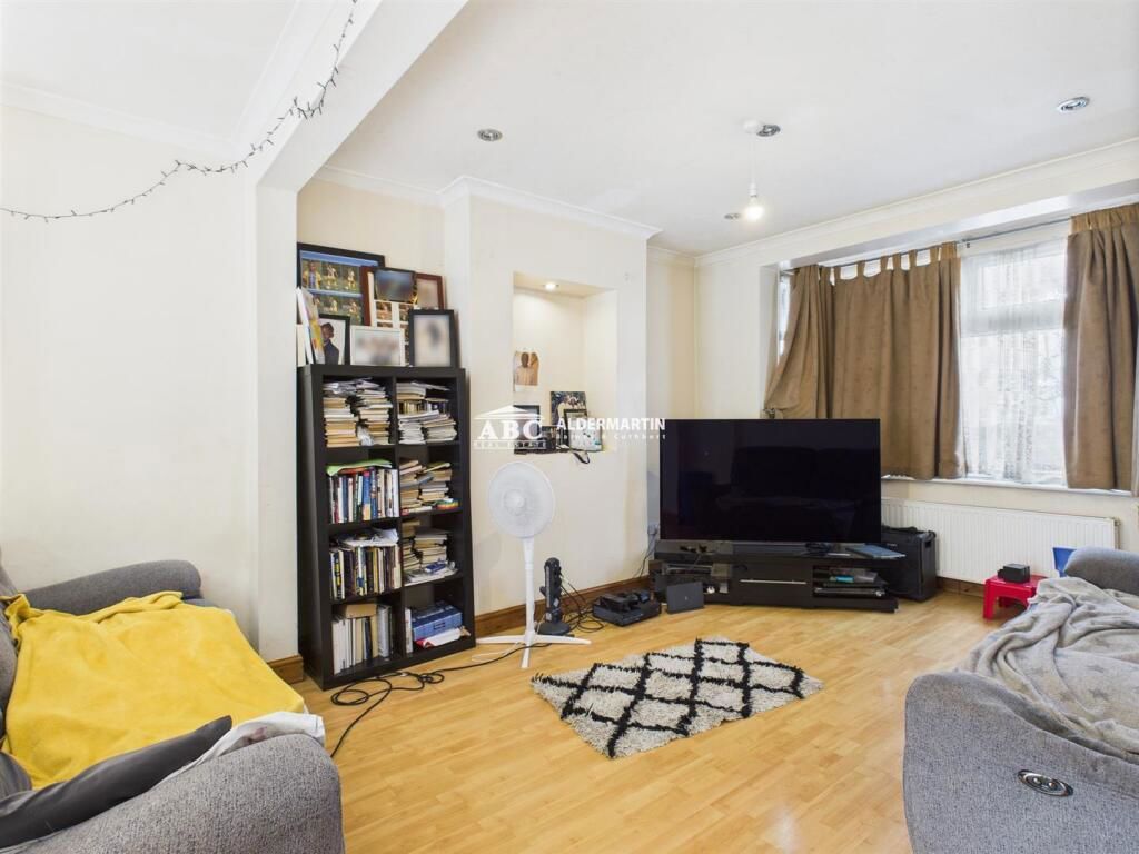 Property photo 1 of 11