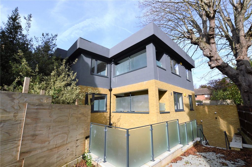 Property photo 2 of 7 Picture No. 03