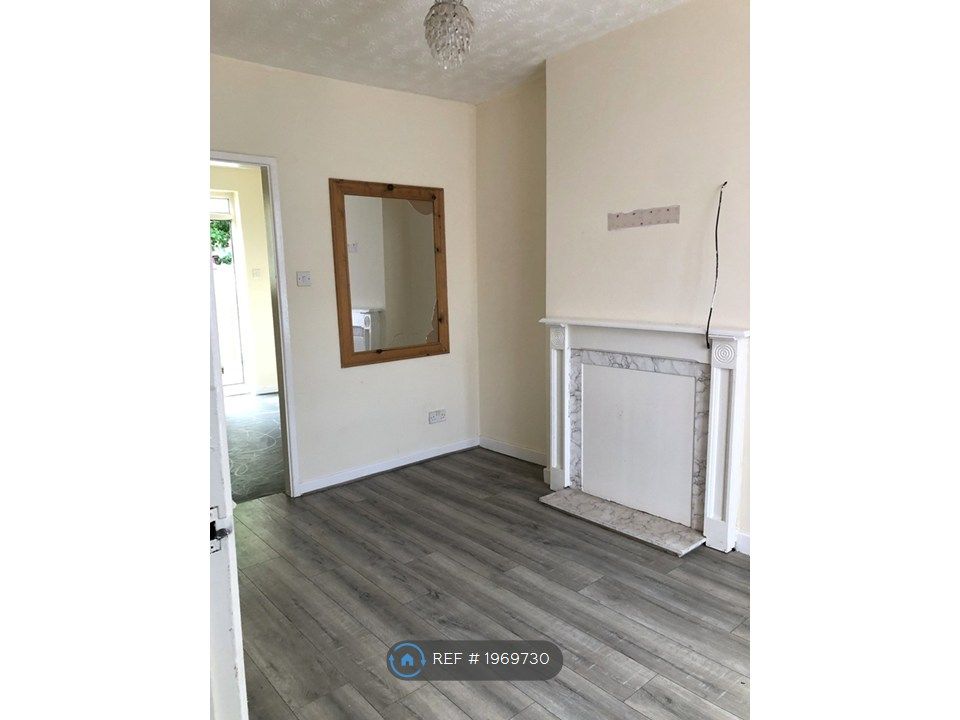 Property photo 3 of 4