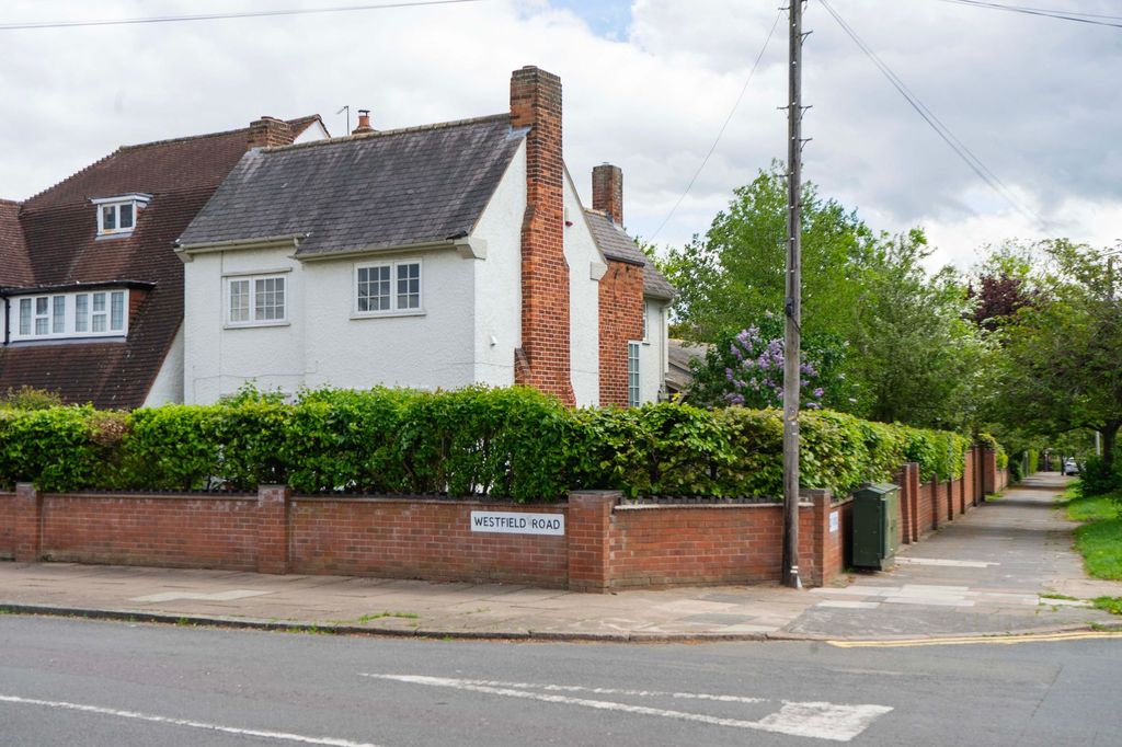 Property photo 2 of 45