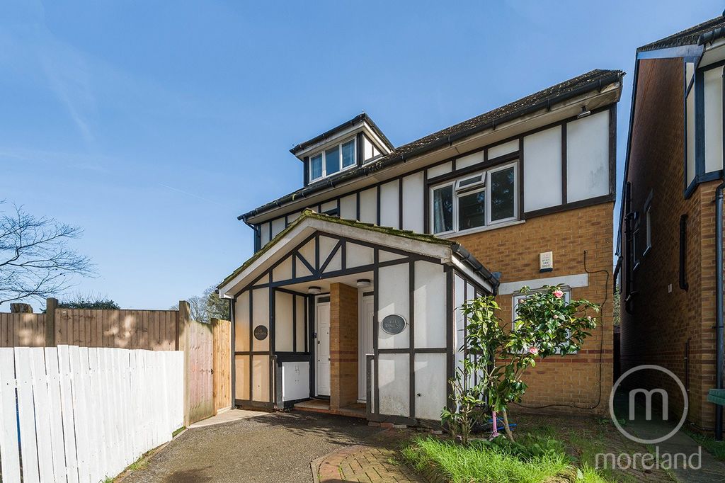 Property photo 3 of 12 4850865