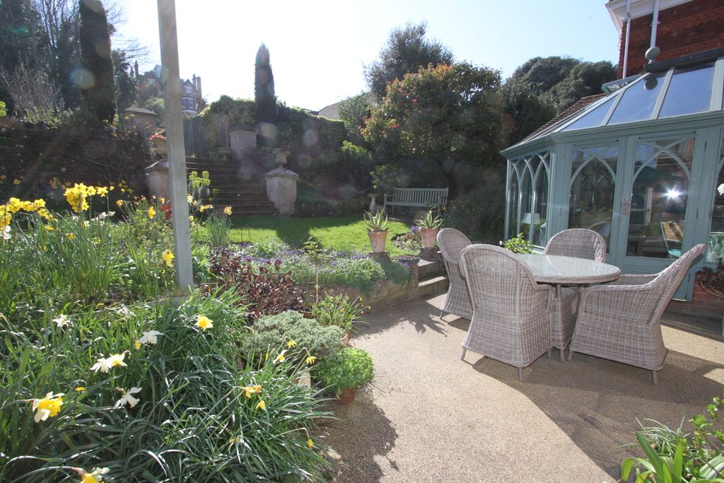 Additional image 4 of 2 bed flat for saleSilverdale Road, Eastbourne BN20