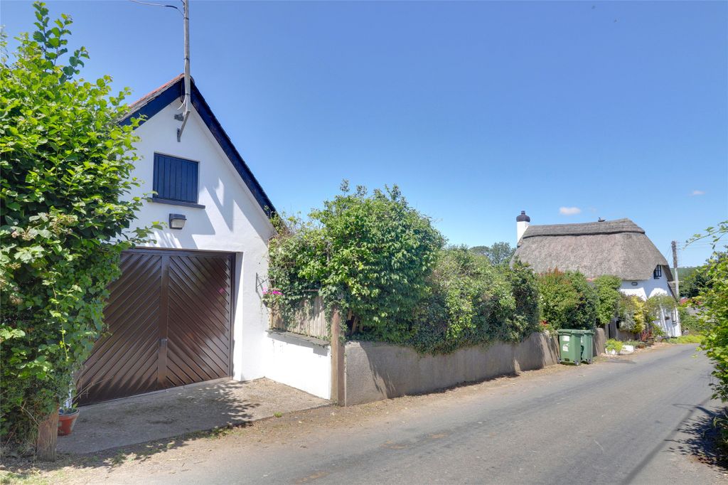 Property photo 2 of 19 2 - Picture No. 12