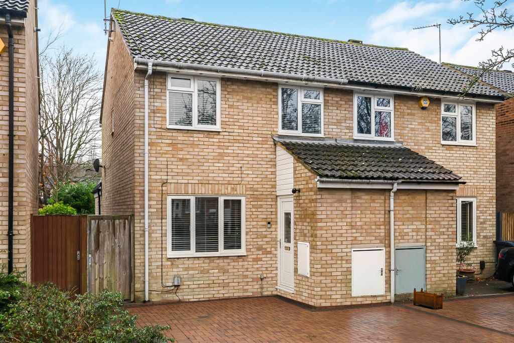 Property photo 1 of 12 Front