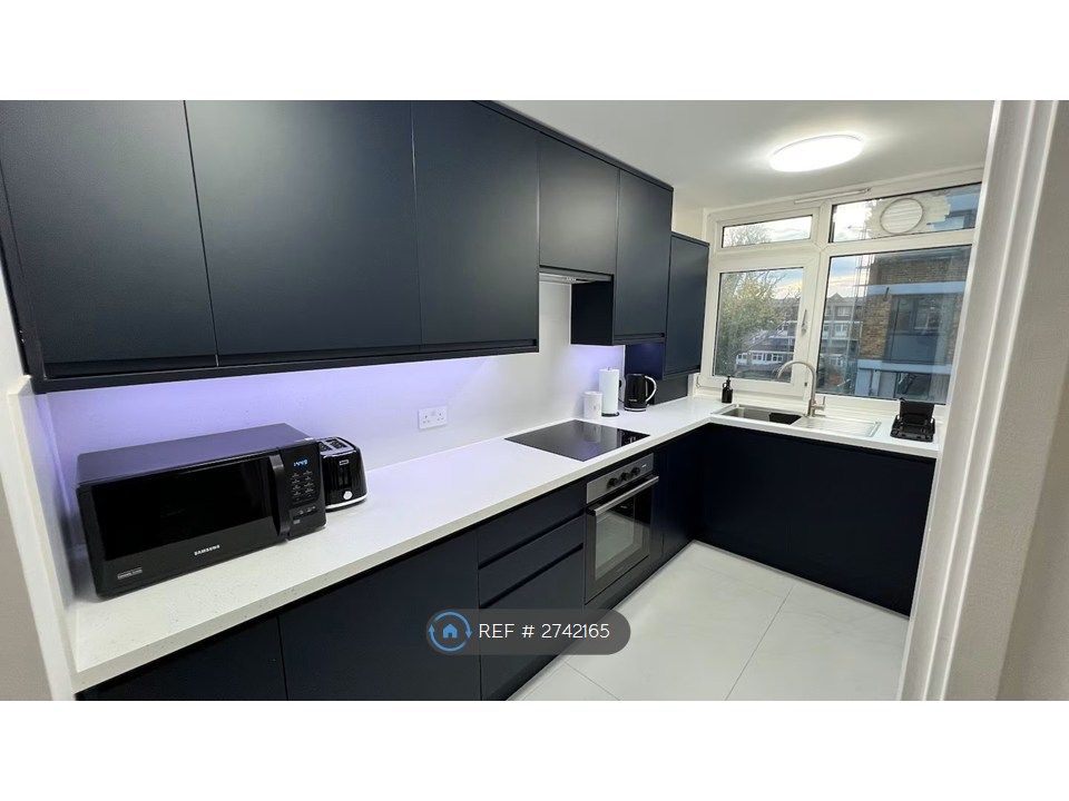 Property photo 3 of 15 Kitchen