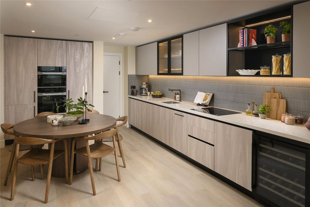 Property photo 3 of 6 Picture No. 04