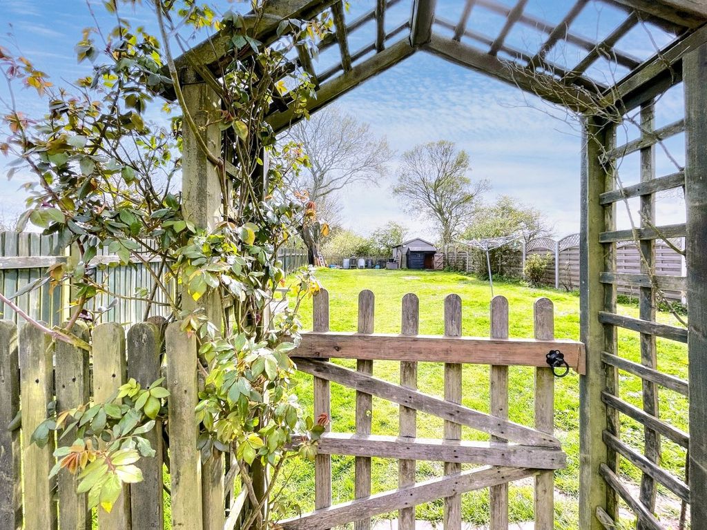 Property photo 2 of 26