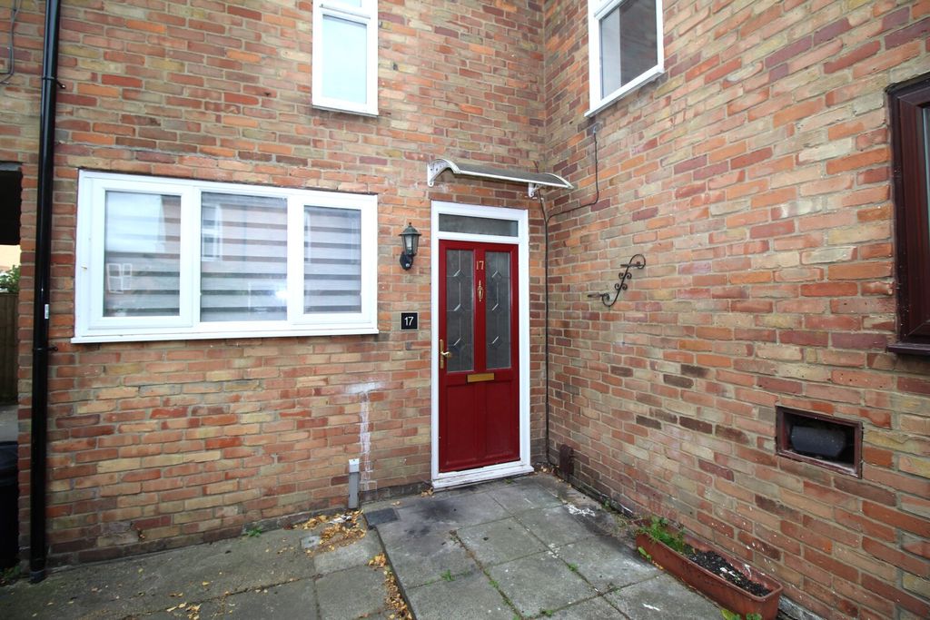 Property photo 1 of 11 Exterior